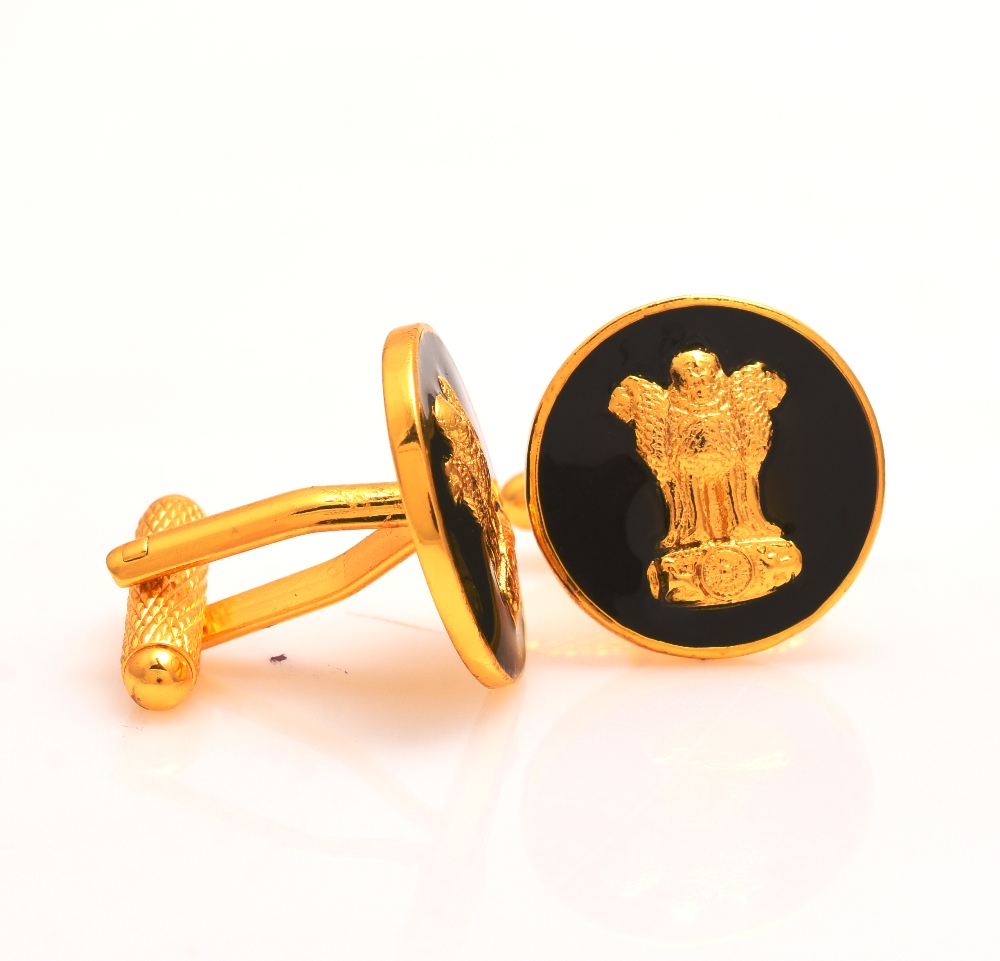 Ashok Stambh Yellow Gold Plated White Rhodium Simulated Diamond Fashion  Jewellery for Men : Amazon.in: Jewellery